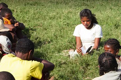 Madagascar: reaching villages